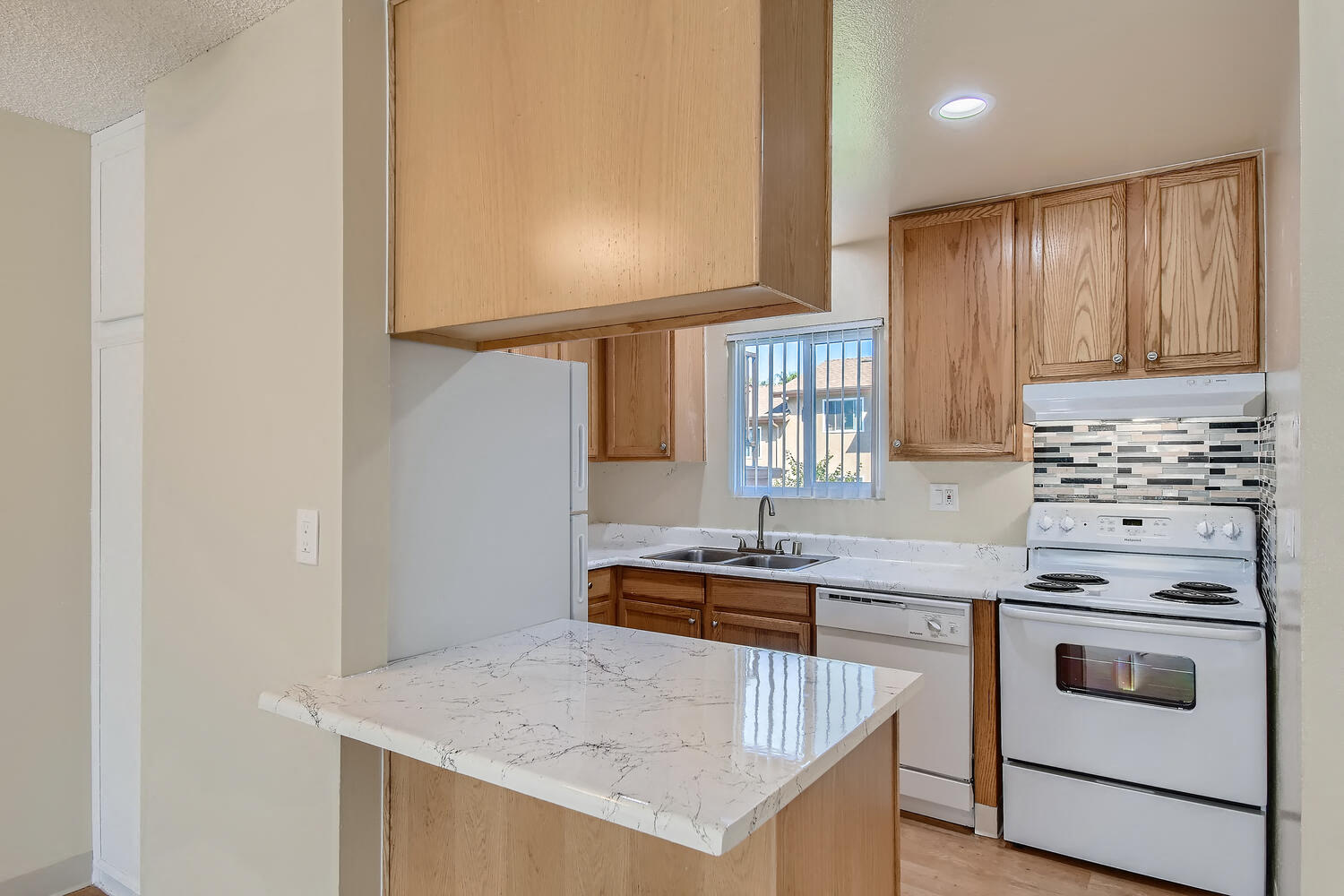 Vista Flores Apartments